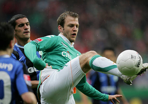 的带领下 的带领下